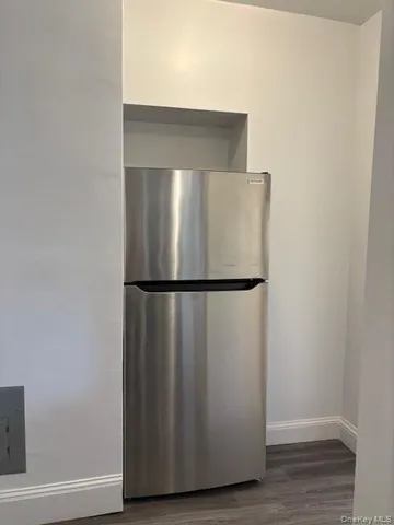 $2,695 | 159 Main Street, Huntington, NY 11743