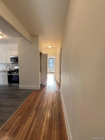 $2,695 | 159 Main Street, Huntington, NY 11743