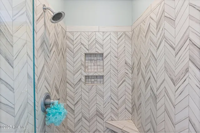 $1,359,000 | 501 Bridgers Avenue, Topsail Beach, NC 28445