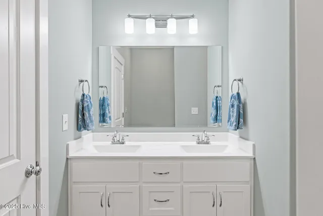 $1,359,000 | 501 Bridgers Avenue, Topsail Beach, NC 28445