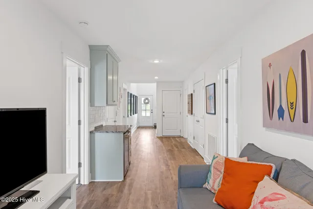 $1,359,000 | 501 Bridgers Avenue, Topsail Beach, NC 28445