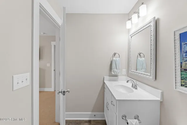 $1,359,000 | 501 Bridgers Avenue, Topsail Beach, NC 28445