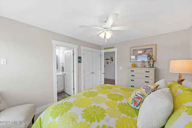 $1,359,000 | 501 Bridgers Avenue, Topsail Beach, NC 28445