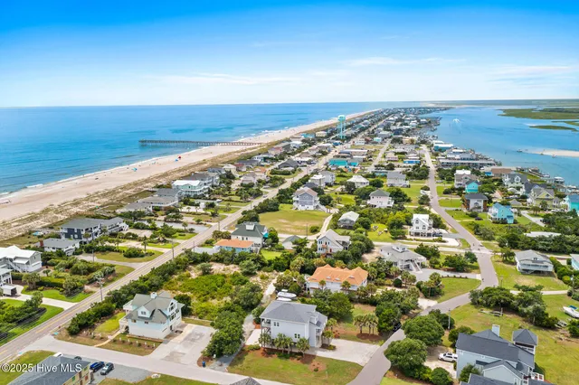 $1,359,000 | 501 Bridgers Avenue, Topsail Beach, NC 28445