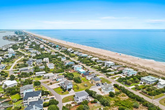$1,359,000 | 501 Bridgers Avenue, Topsail Beach, NC 28445