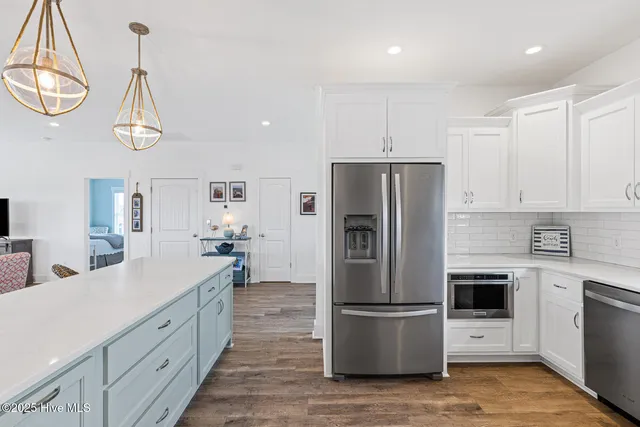 $1,359,000 | 501 Bridgers Avenue, Topsail Beach, NC 28445