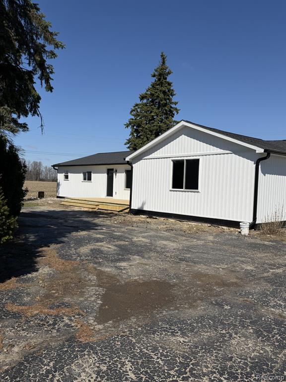 5614 Marlette Road Marlette, MI 48453 - Photo 2 of 25