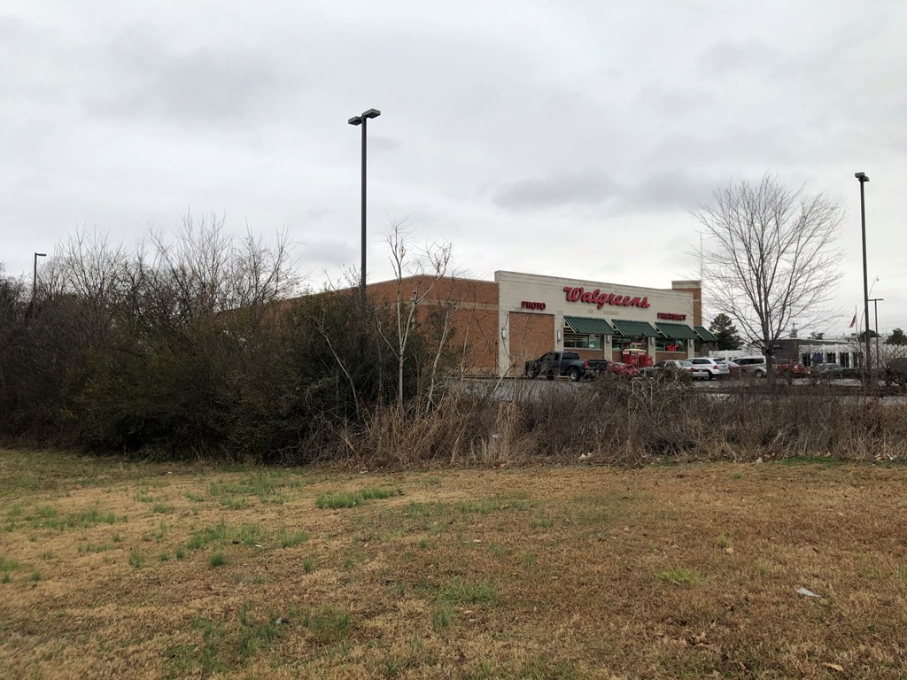 25 Mayberry Street Sparta, TN 38583 - Photo 13 of 16 a view of lake with a yard
