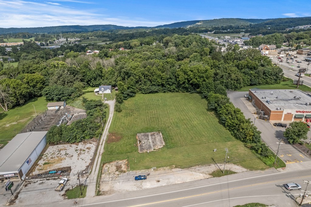 25 Mayberry Street Sparta, TN 38583 - Photo 5 of 16 an aerial view of a house