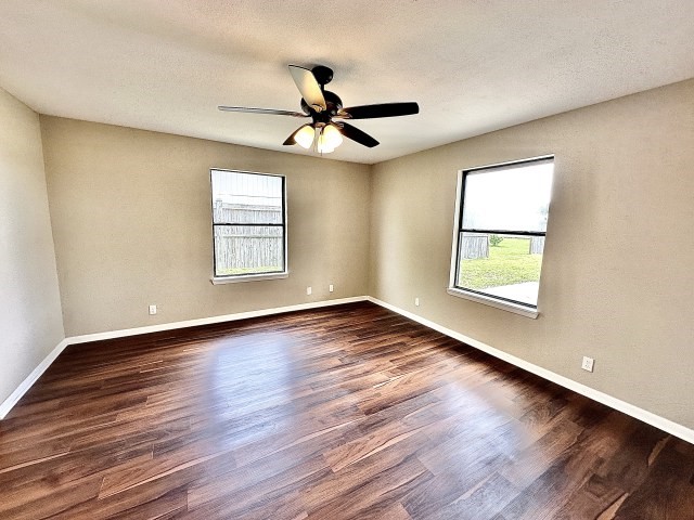 505 16th Street Port O'Connor, TX 77982 - Photo 9 of 17