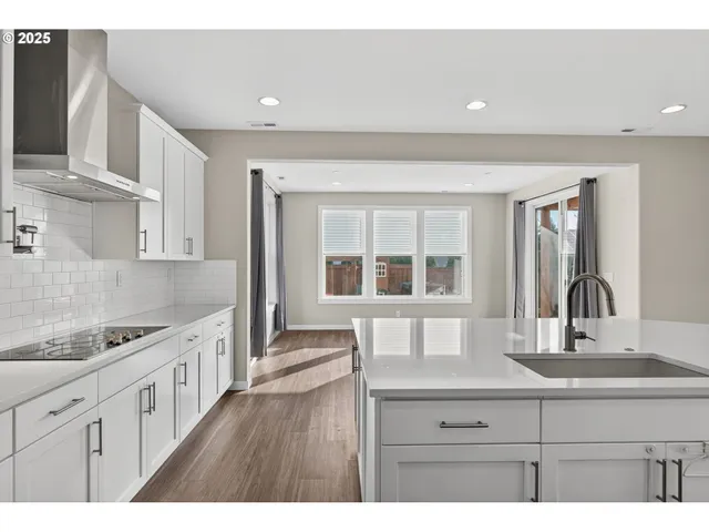 $850,000 | 9863 Southwest Ridge Drive, Beaverton, OR 97007