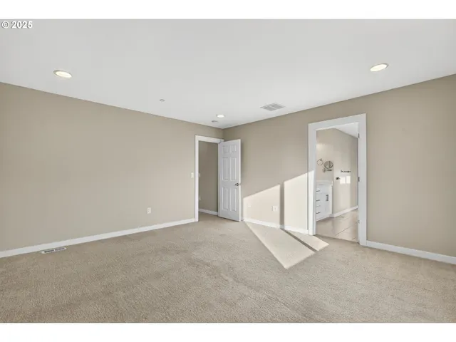 $850,000 | 9863 Southwest Ridge Drive, Beaverton, OR 97007