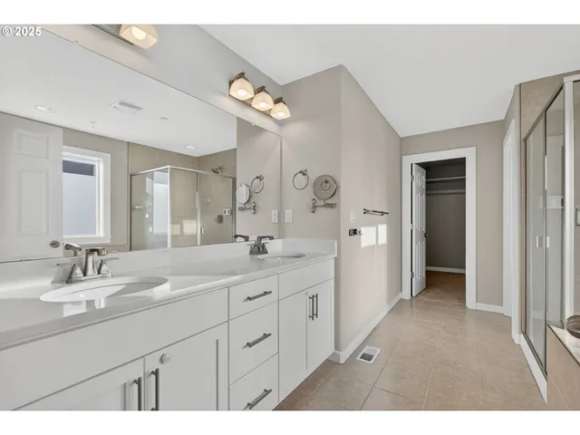 $850,000 | 9863 Southwest Ridge Drive, Beaverton, OR 97007