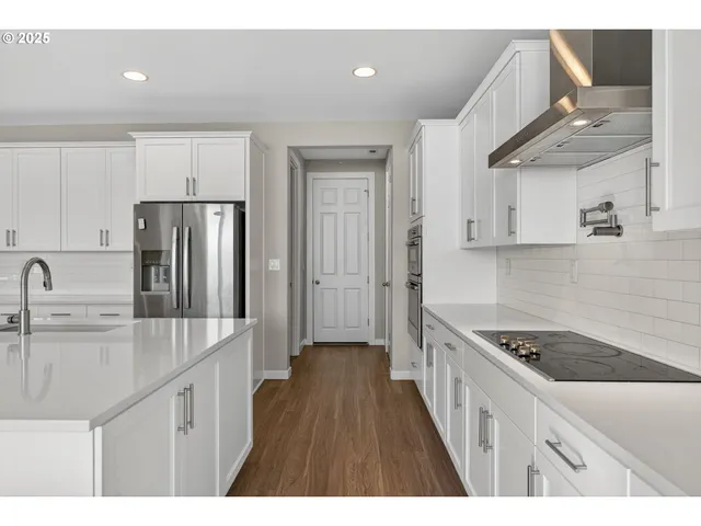 $850,000 | 9863 Southwest Ridge Drive, Beaverton, OR 97007