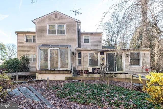 $425,000 | 3225 Burn Brae Drive, Dresher, PA 19025