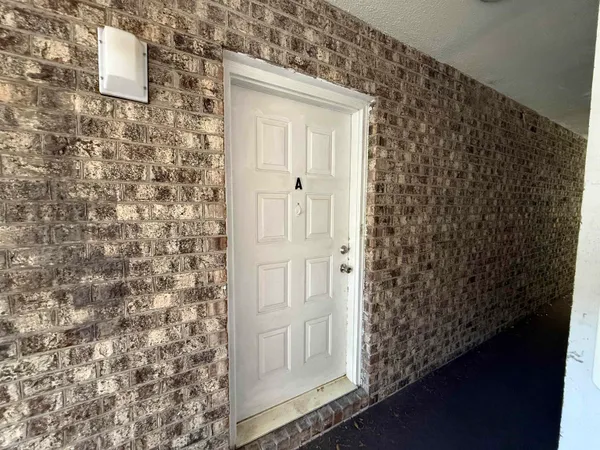 $1,300 | 407 76th Avenue North, Unit A, Myrtle Beach, SC 29572