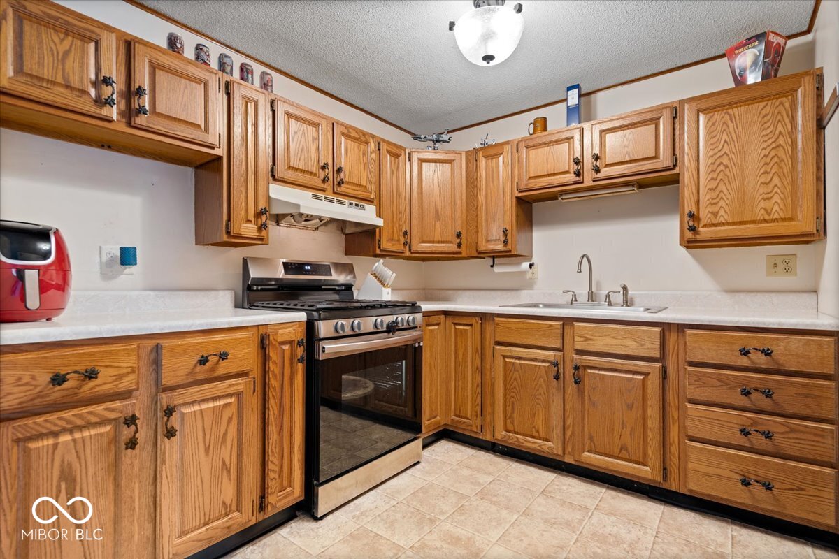 121 Coronado Road Indianapolis, IN 46234 - Photo 10 of 28