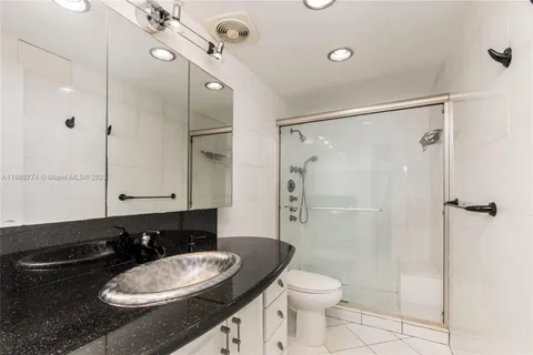 $535,000 | 300 Bayview Drive, Unit 716, Sunny Isles Beach, FL 33160