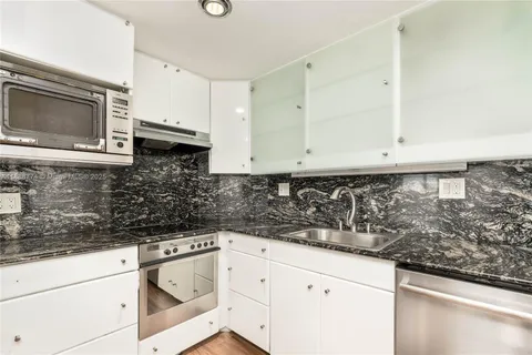 $535,000 | 300 Bayview Drive, Unit 716, Sunny Isles Beach, FL 33160