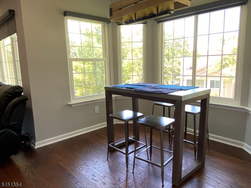 8 Dunbar Court, Unit 8 Bedminster, NJ 07921 - Photo 4 of 20