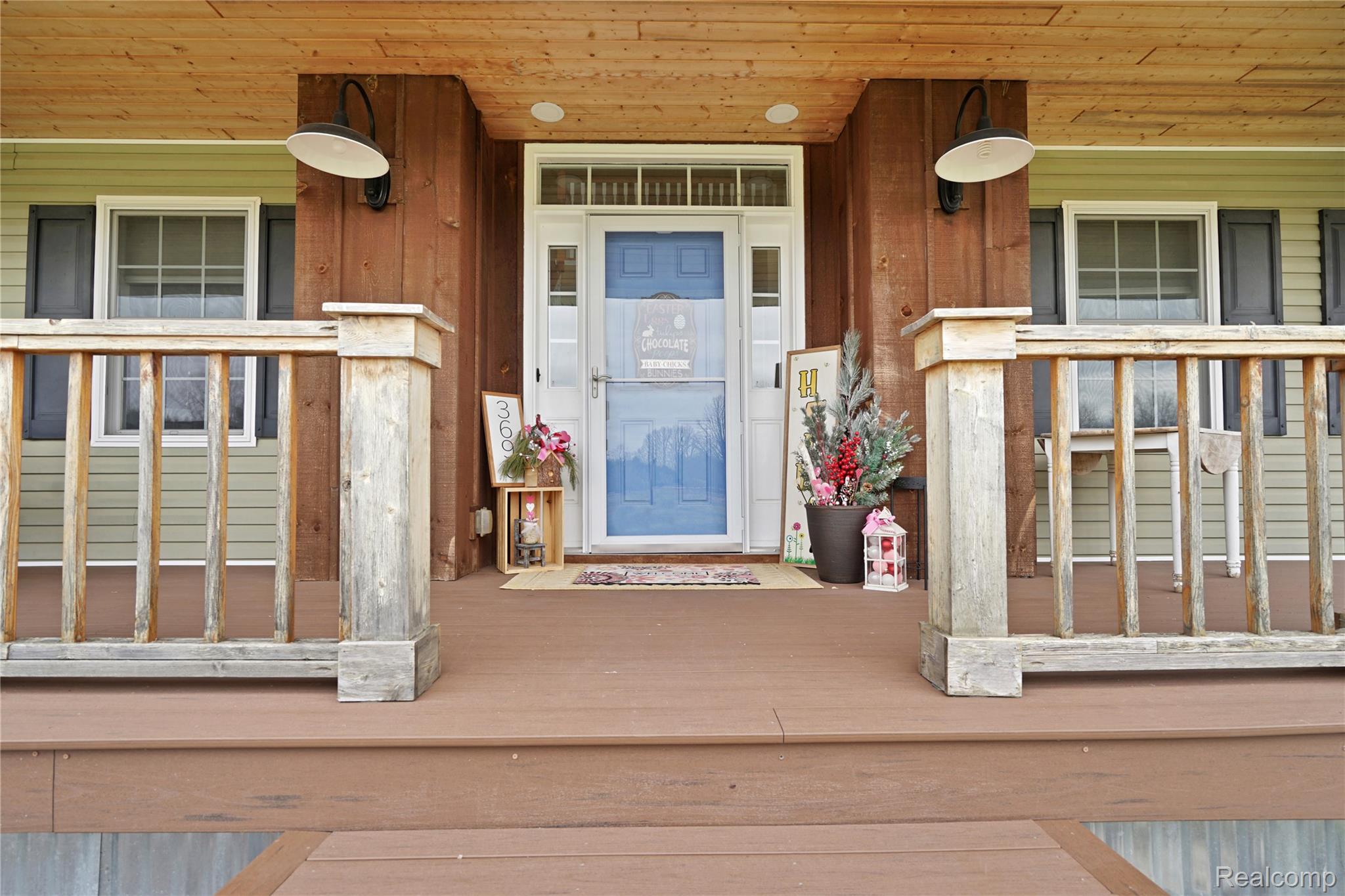 3690 Brauer Road Oxford, MI 48371 - Photo 5 of 63 Property entrance with covered porch
