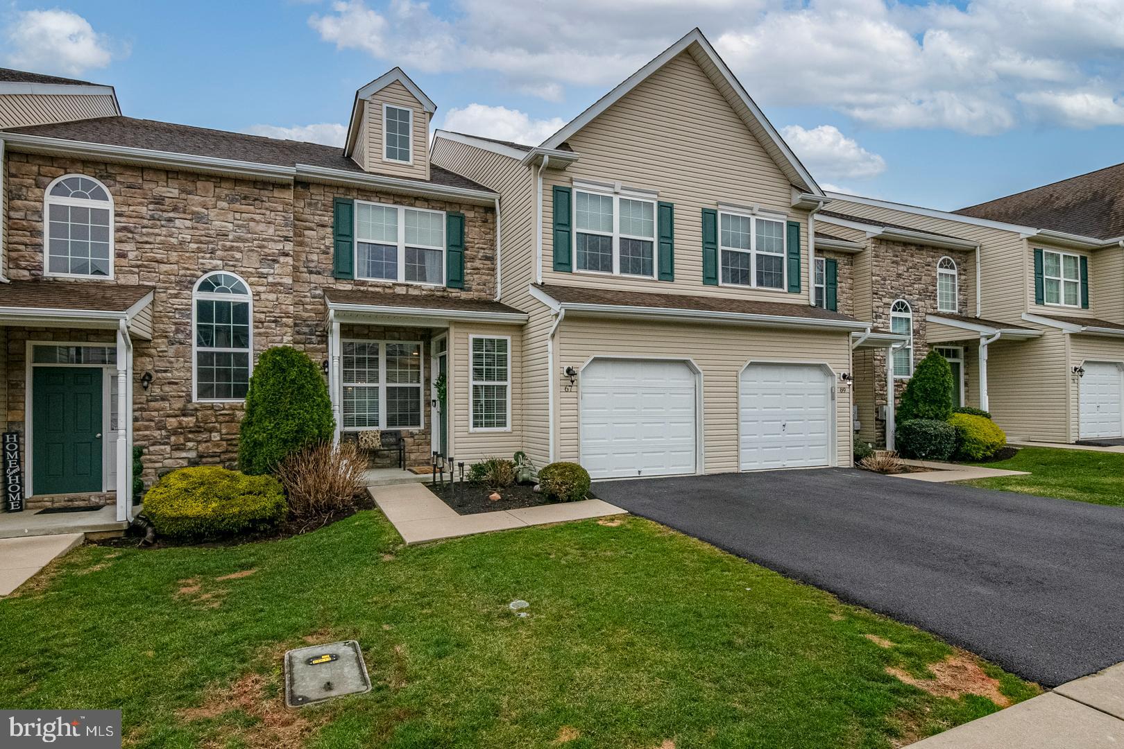 67 Emily Court Reading, PA 19606 - Photo 2 of 30