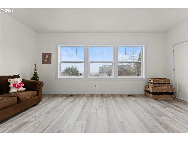 $650,000 | 5022 Southeast 141st Place, Portland, OR 97236