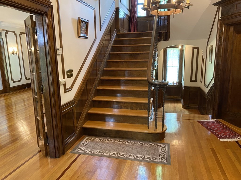 37 Monadnock Road Worcester, MA 01605 - Photo 3 of 40 Gallery Image 3