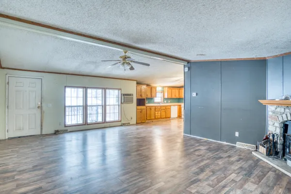 $165,000 | 1041 South Poplar Avenue, White Cloud, MI 49349