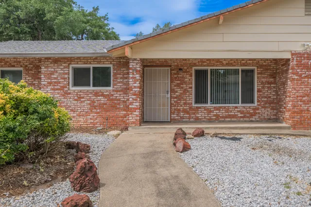 $339,000 | 2760 Shasta Street, Redding, CA 96001