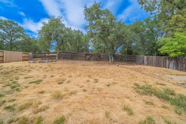 $339,000 | 2760 Shasta Street, Redding, CA 96001