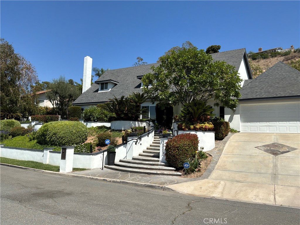 2552 Sunset Drive Riverside, CA 92506 - Photo 2 of 6 Front View 2