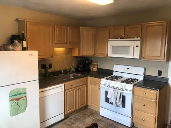 $2,750 | 20 Benedict Street, Unit 3, Somerville, MA 02145