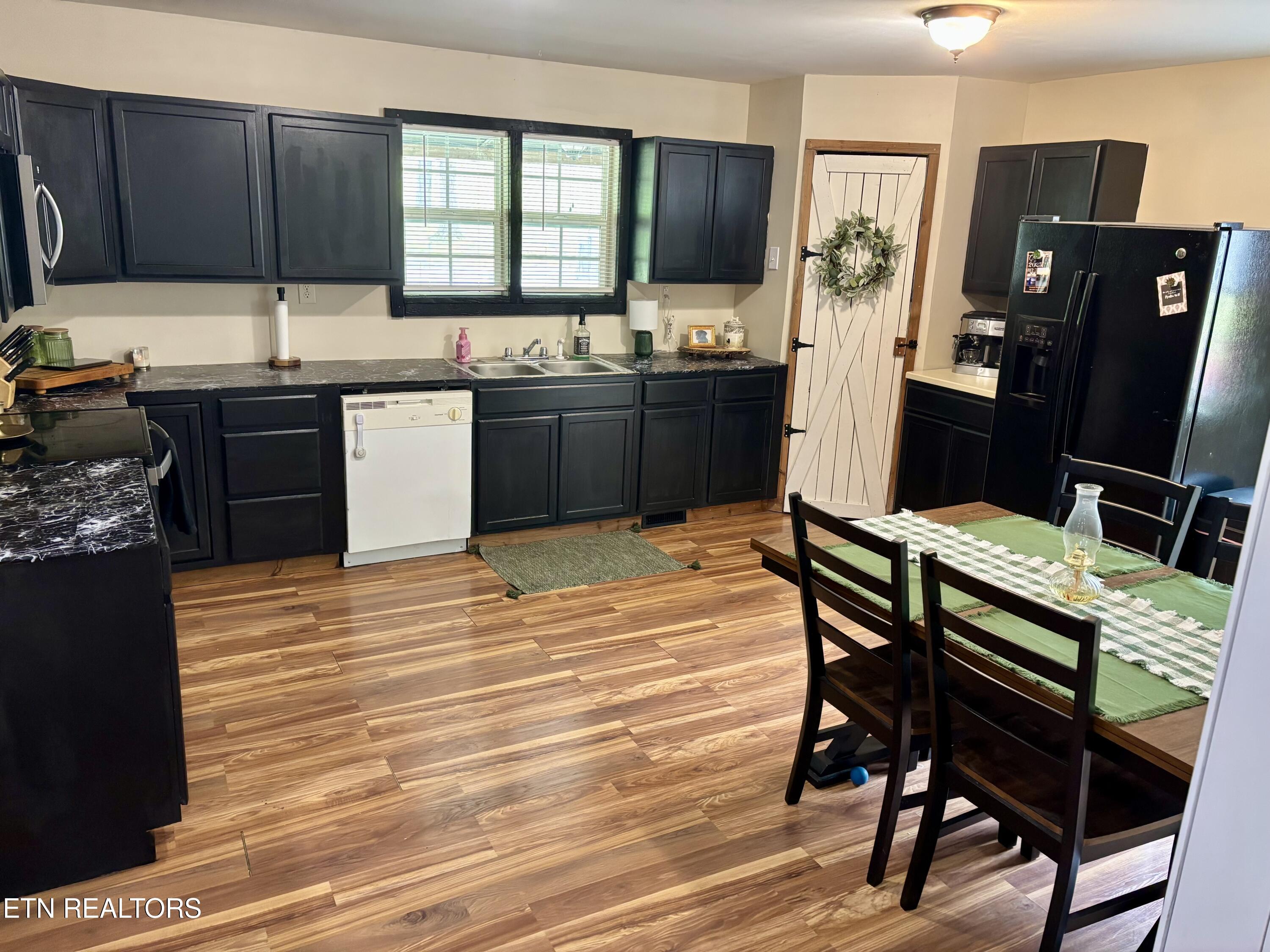 361 Cotula Road Duff, TN 37729 - Photo 6 of 28 IMG_0905