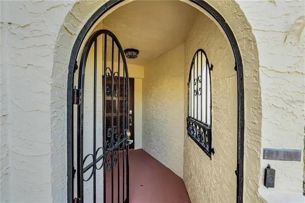 $2,500 | 6101 34th Street West, Unit 27C, Bradenton, FL 34210