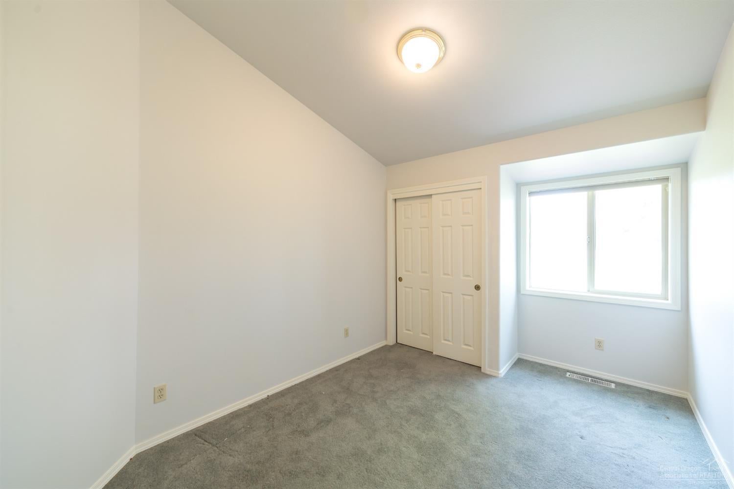 64485 Research Road Bend, OR 97703 - Photo 12 of 18 Additional Photo