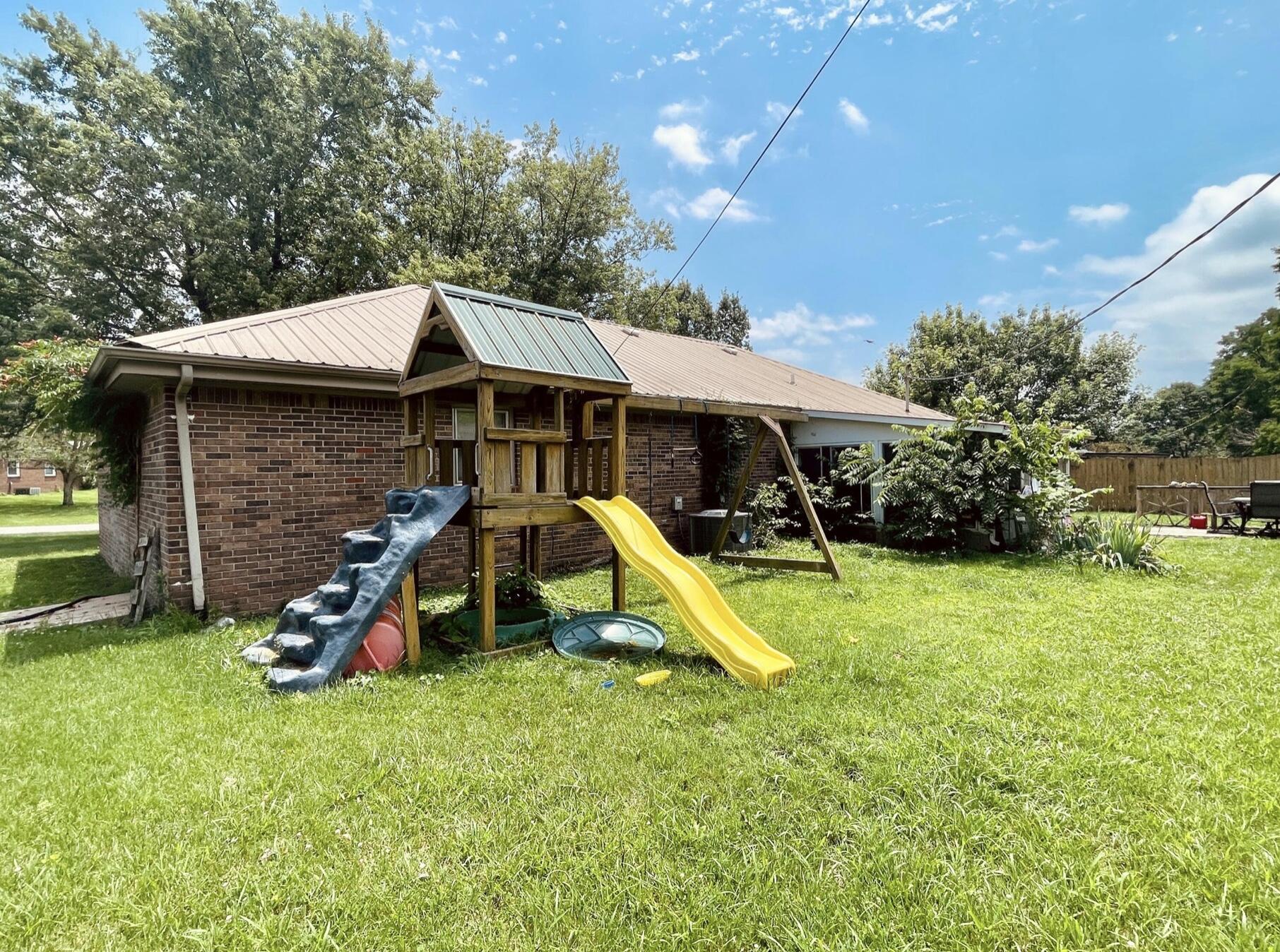 162 Southern Drive Perryville, KY 40468 - Photo 15 of 18 Image 9-11-23 at 12.57 PM