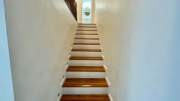 a view of entryway