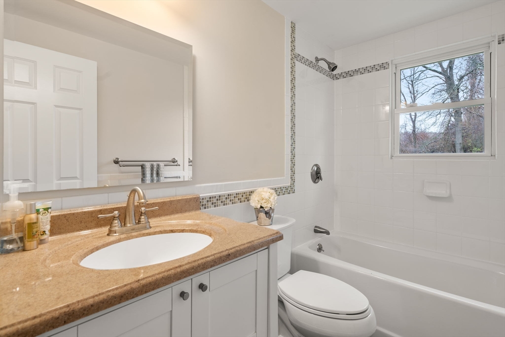 25 Martindale Road Randolph, MA 02368 - Photo 15 of 27 Gallery Image 15