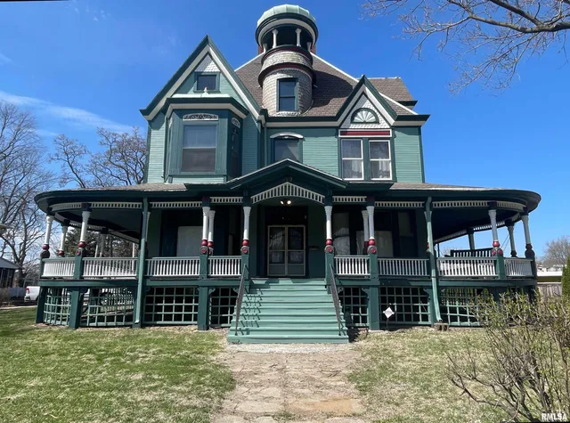 $165,000 | 429 West High Street, Peoria, IL 61606