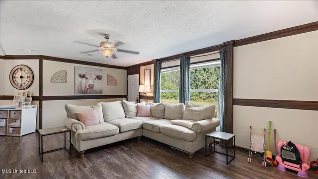 $215,000 | 2125 Seaton Road, Raymond, MS 39154