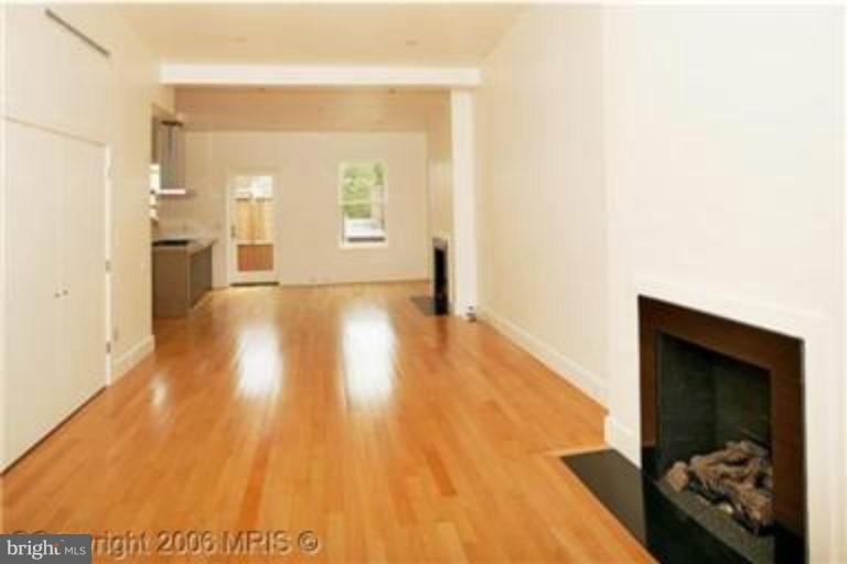 1516 R Street Northwest, Unit 4 Washington, DC 20009 - Photo 2 of 8 Fireplace