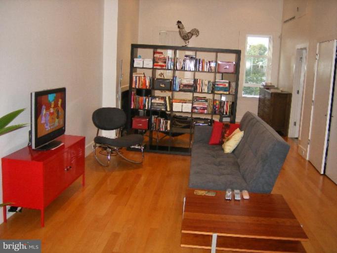 1516 R Street Northwest, Unit 4 Washington, DC 20009 - Photo 8 of 8 Living Room