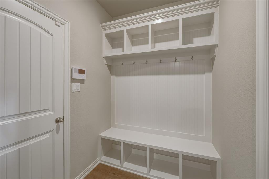 1209 Colca Drive Springtown, TX 76082 - Photo 18 of 24 Mudroom