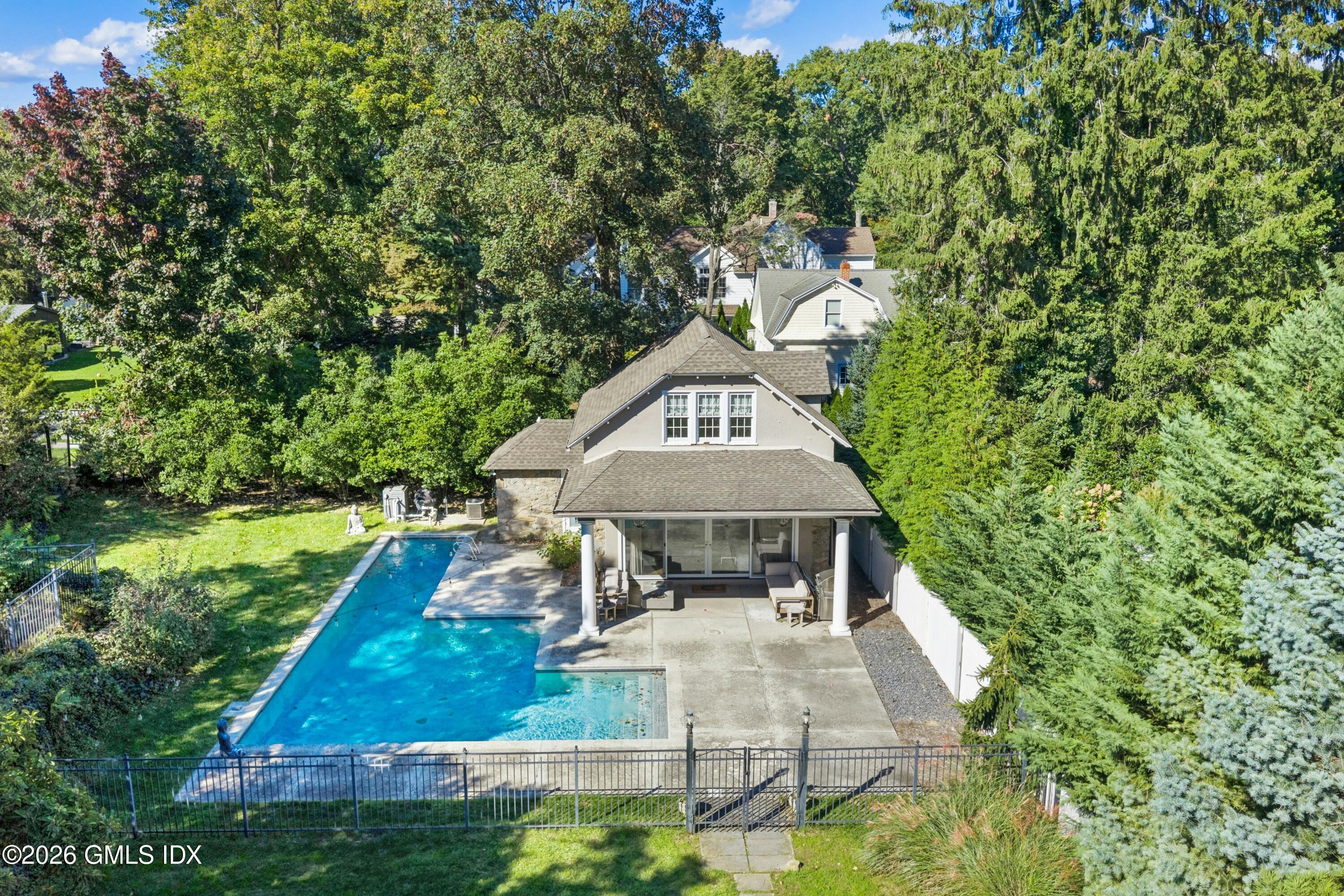 253 Shore Road Greenwich, CT 06830 - Photo 23 of 29 030-497186-497186_31