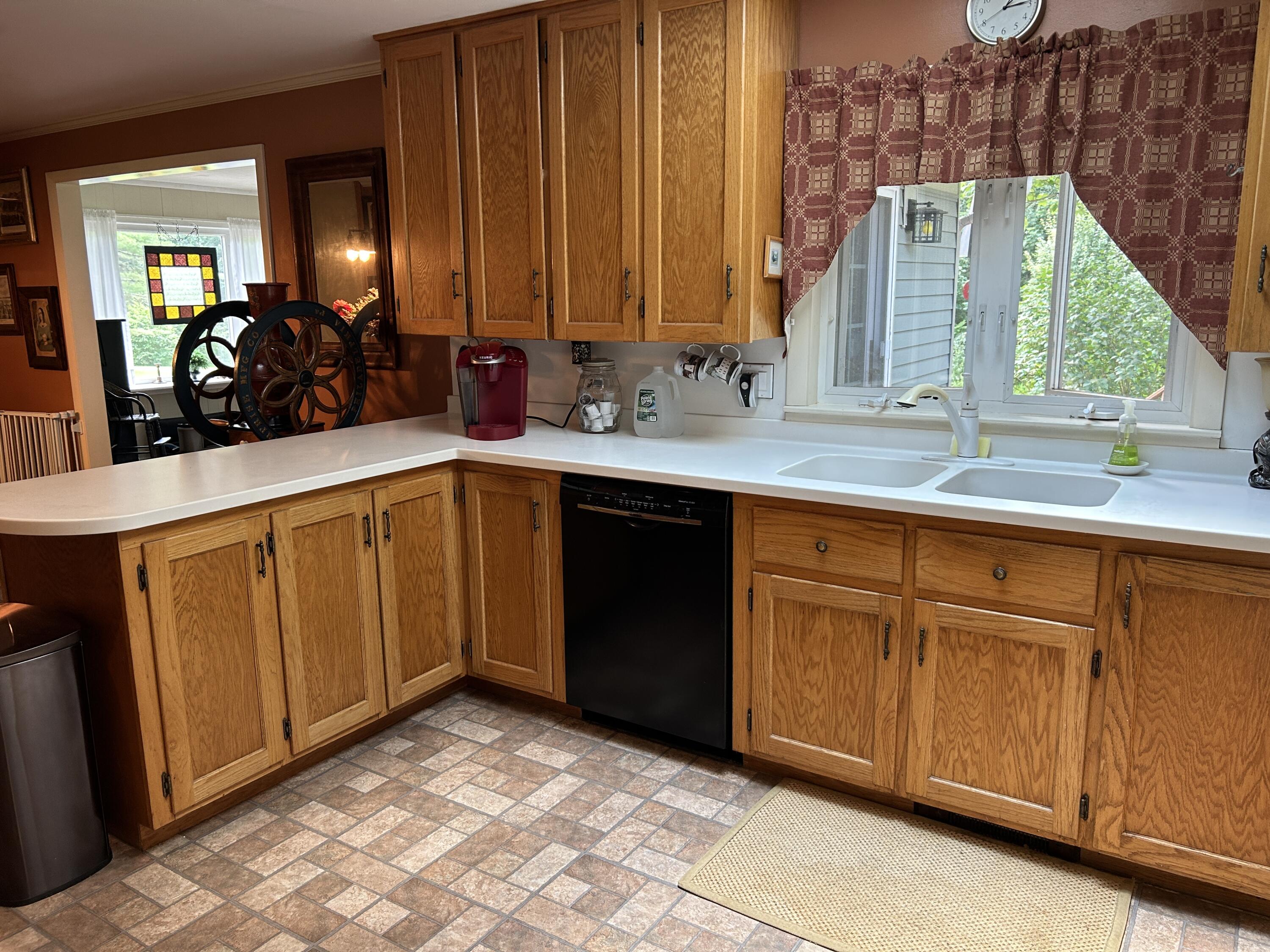 609 Waldoboro Road Jefferson, ME 04348 - Photo 13 of 31 Kitchen