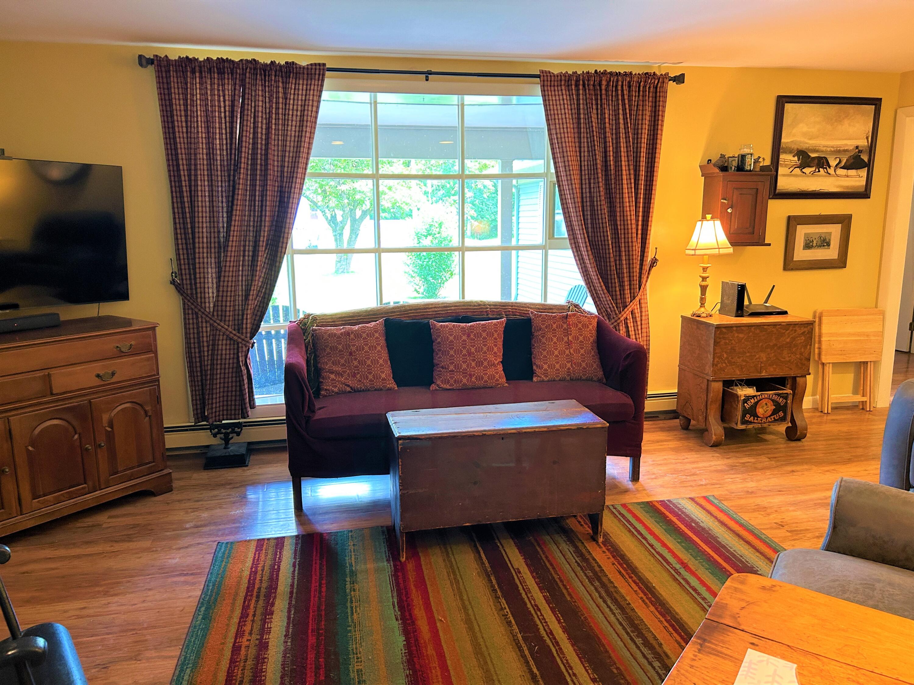 609 Waldoboro Road Jefferson, ME 04348 - Photo 9 of 31 Living