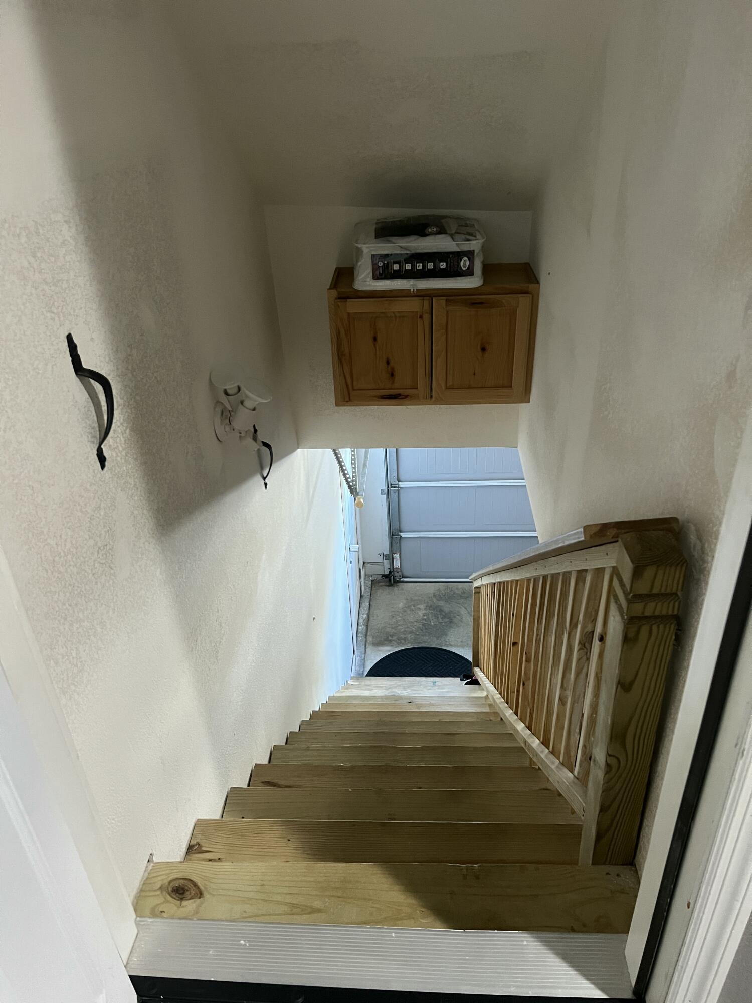 15 Georgetown Drive Ringgold, GA 30736 - Photo 40 of 45 Entrance to Mother in law from garage