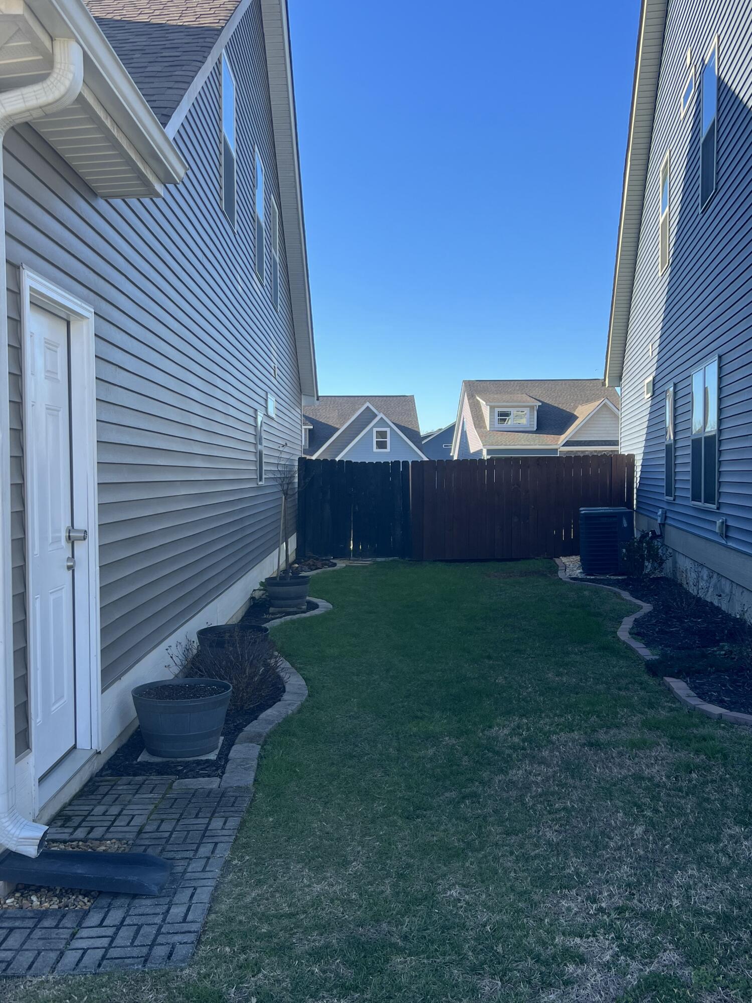 15 Georgetown Drive Ringgold, GA 30736 - Photo 6 of 45 side yard view