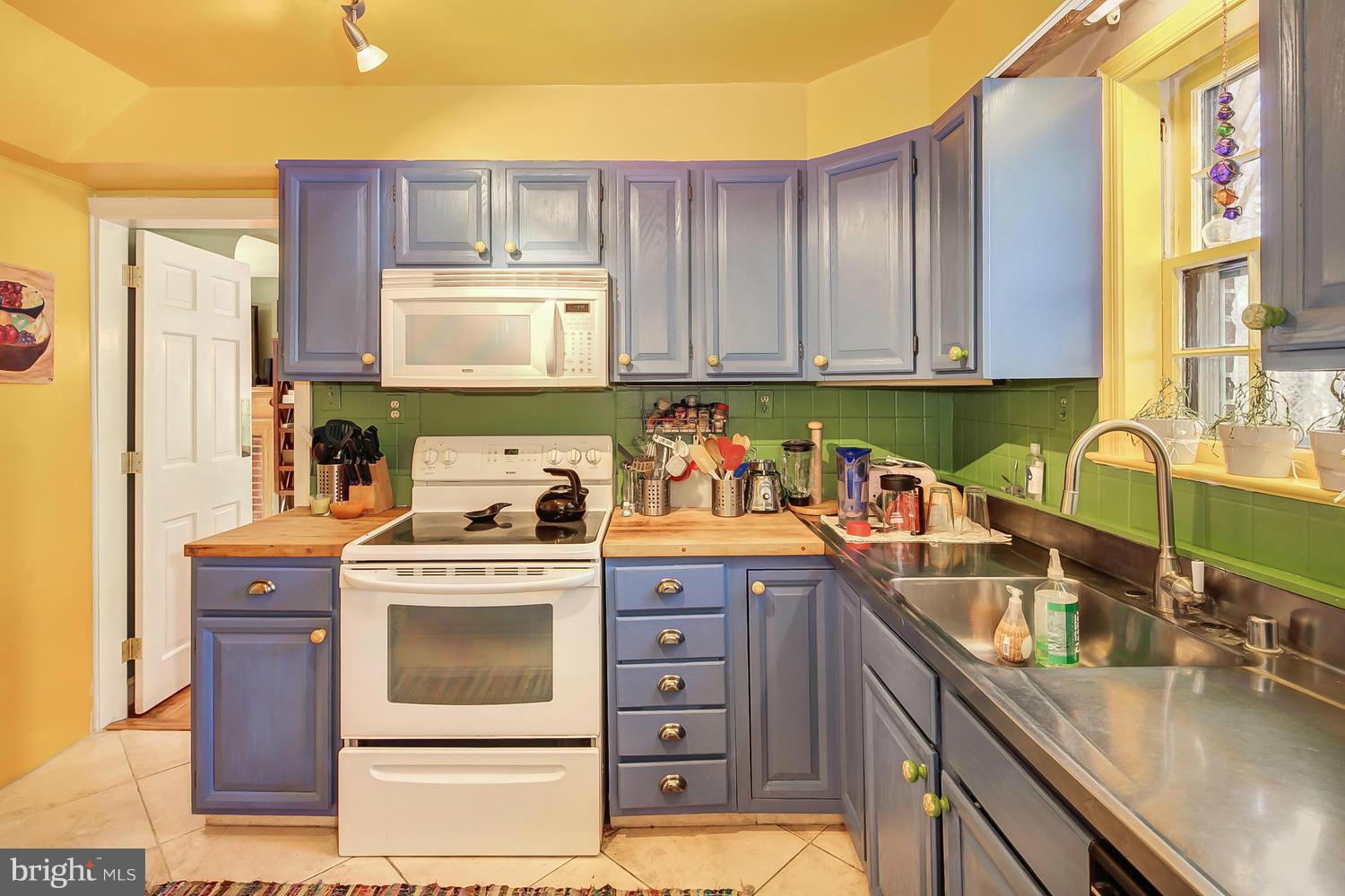 305 Windsor Street Silver Spring, MD 20910 - Photo 9 of 30 Kitchen